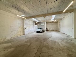  Immeuble � vendre 2 pi�ces 250 m�