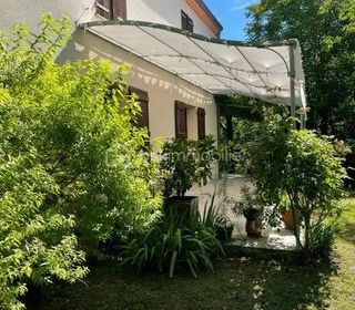  Maison � vendre 8 pi�ces 228 m�