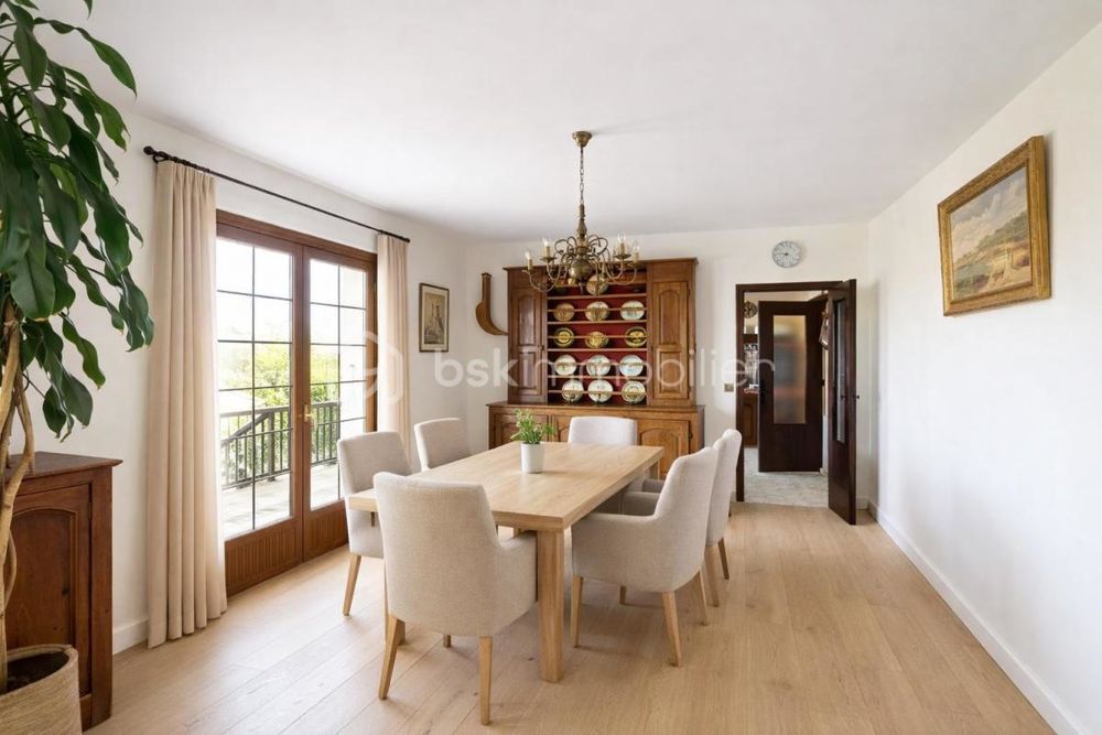 � vendre  Propri�t�/ch�teau Saint-Jean-de-Luz (64500)