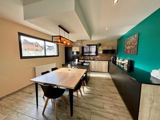  Maison � vendre 9 pi�ces 301 m�