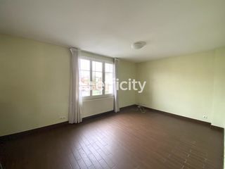  Appartement � vendre 5 pi�ces 89 m�