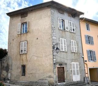  Immeuble � vendre 10 pi�ces 350 m�