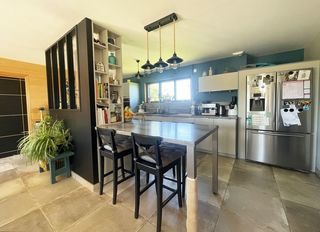  Maison � vendre 8 pi�ces 165 m�