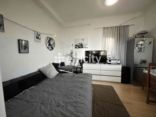  Immeuble � vendre 10 pi�ces 203 m�