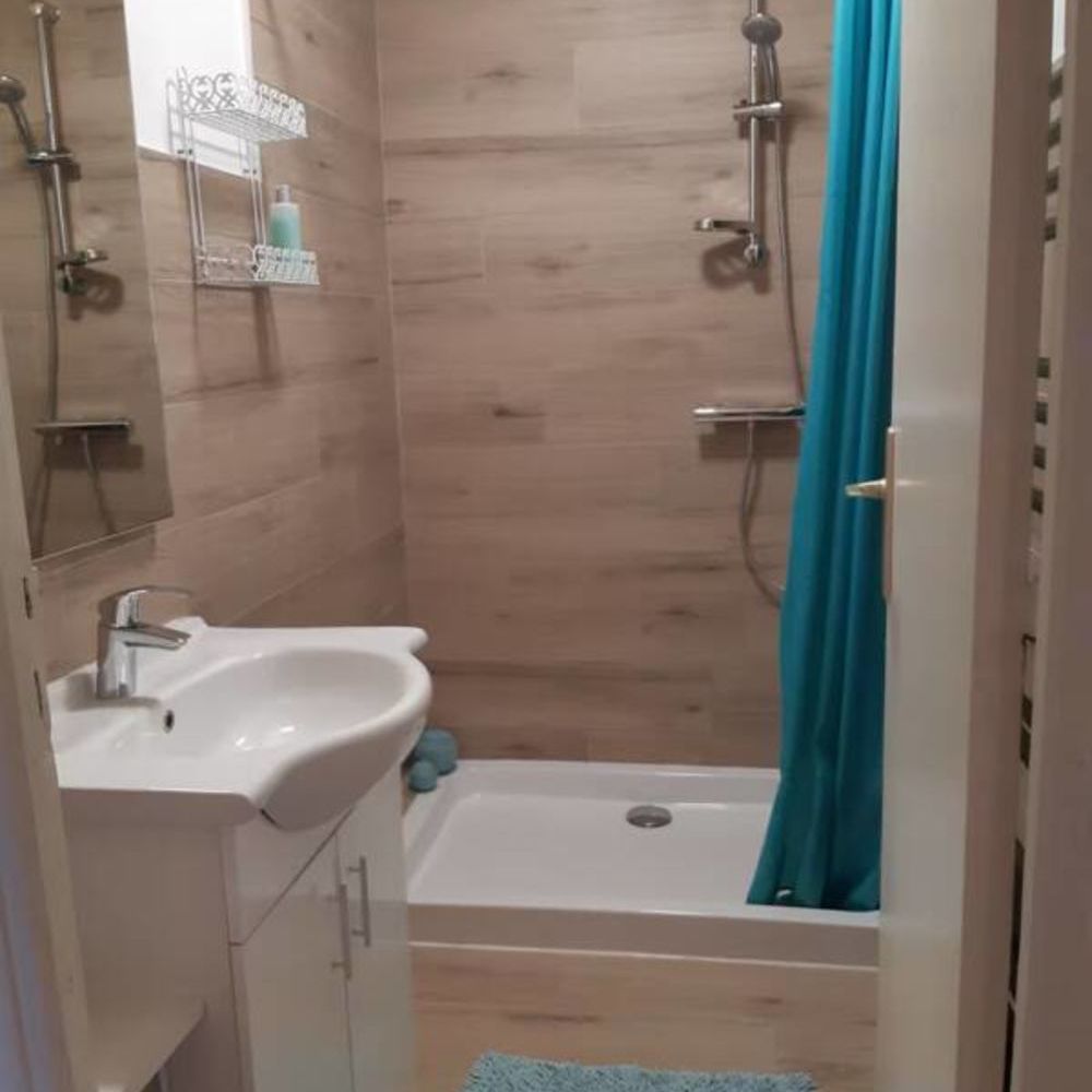 � vendre  Propri�t�/ch�teau Manteyer (05400)