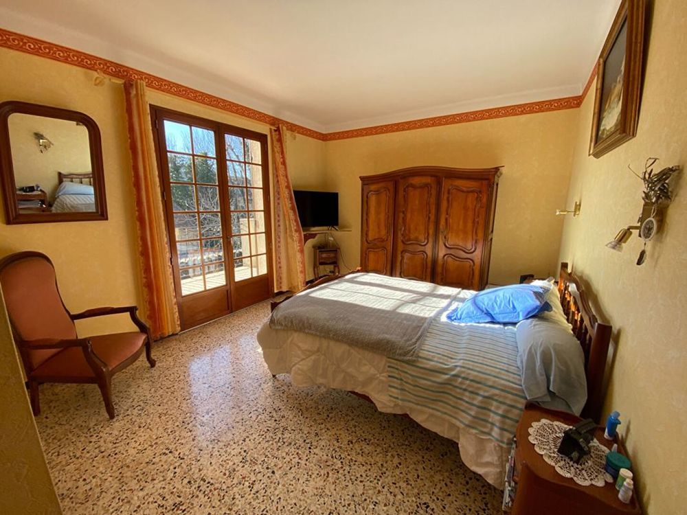 � vendre  Maison Grans (13450)