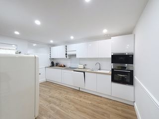  Appartement � vendre 5 pi�ces 140 m�