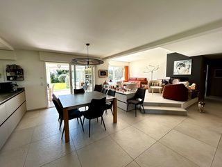  Villa � vendre 6 pi�ces 200 m�