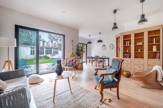  Maison � vendre 9 pi�ces 210 m�