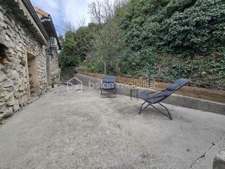  Immeuble � vendre 5 pi�ces 274 m�