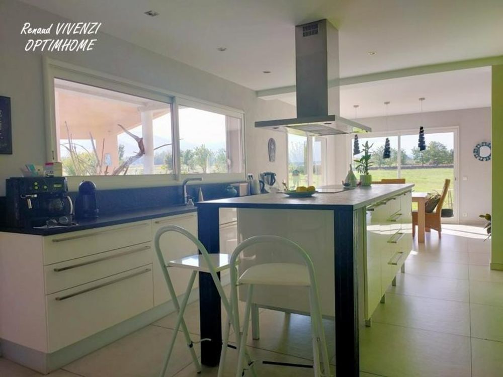 � vendre  Propri�t�/ch�teau Rigarda (66320)