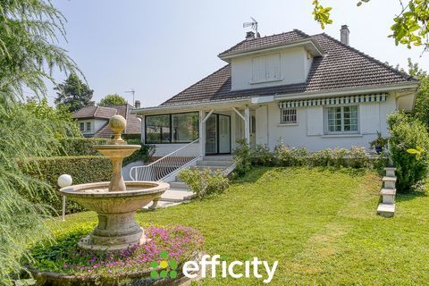   Maison Maison - 7 pi�ce(s) - 175 m�