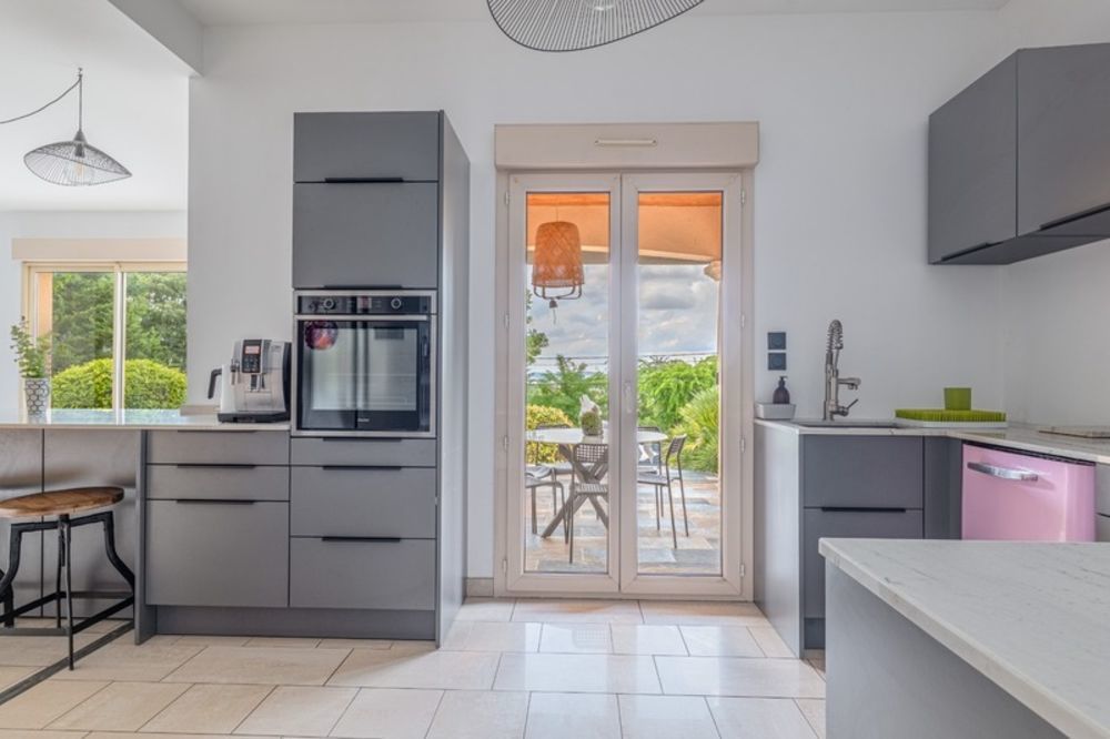 � vendre  Villa Lyon 5