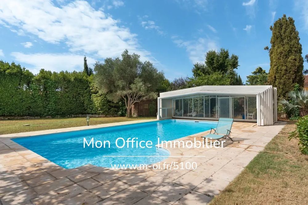 � vendre  Propri�t�/ch�teau Istres (13800)