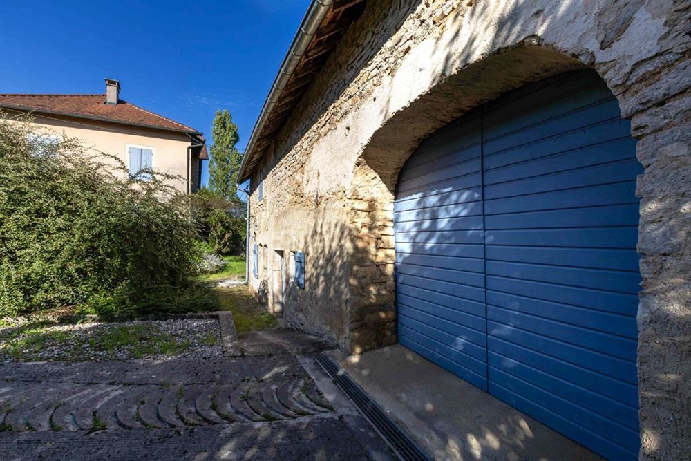 � vendre  Propri�t�/ch�teau Le Fied (39800)