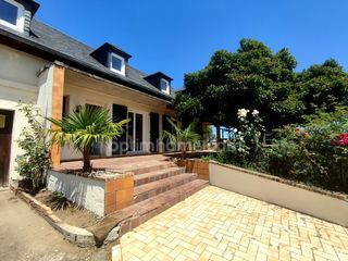  Maison � vendre 8 pi�ces 204 m�