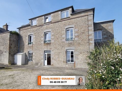   ? Maison de caract�re de 209 m� � vendre TINCHEBRAY centre-ville Maison - 9 pi�ce(s) - 207 m�