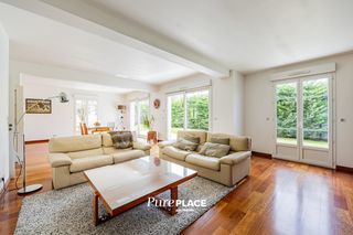  Maison � vendre 8 pi�ces 205 m�