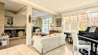  Propri�t�/ch�teau � vendre 6 pi�ces 144 m�