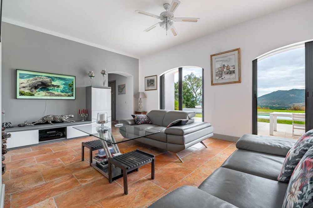 � vendre  Villa Le Plan-de-la-Tour (83120)