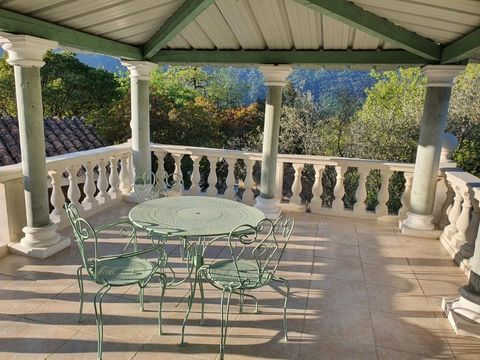   Villa de caract�re parfait �tat,  5 Pi�ces, 2 niveaux, 110m2 hab cuisine �quip�e, terrain 7280m2, vue, 580000,00 � Maison - 5 pi�ce(s) - 110 m�