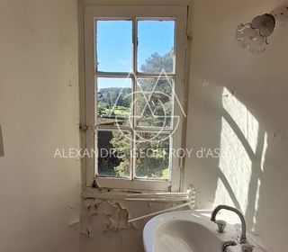  Propri�t�/ch�teau � vendre 15 + pi�ces 2500 m�