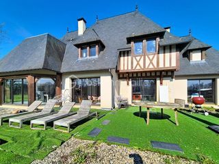  Maison � vendre 7 pi�ces 245 m�