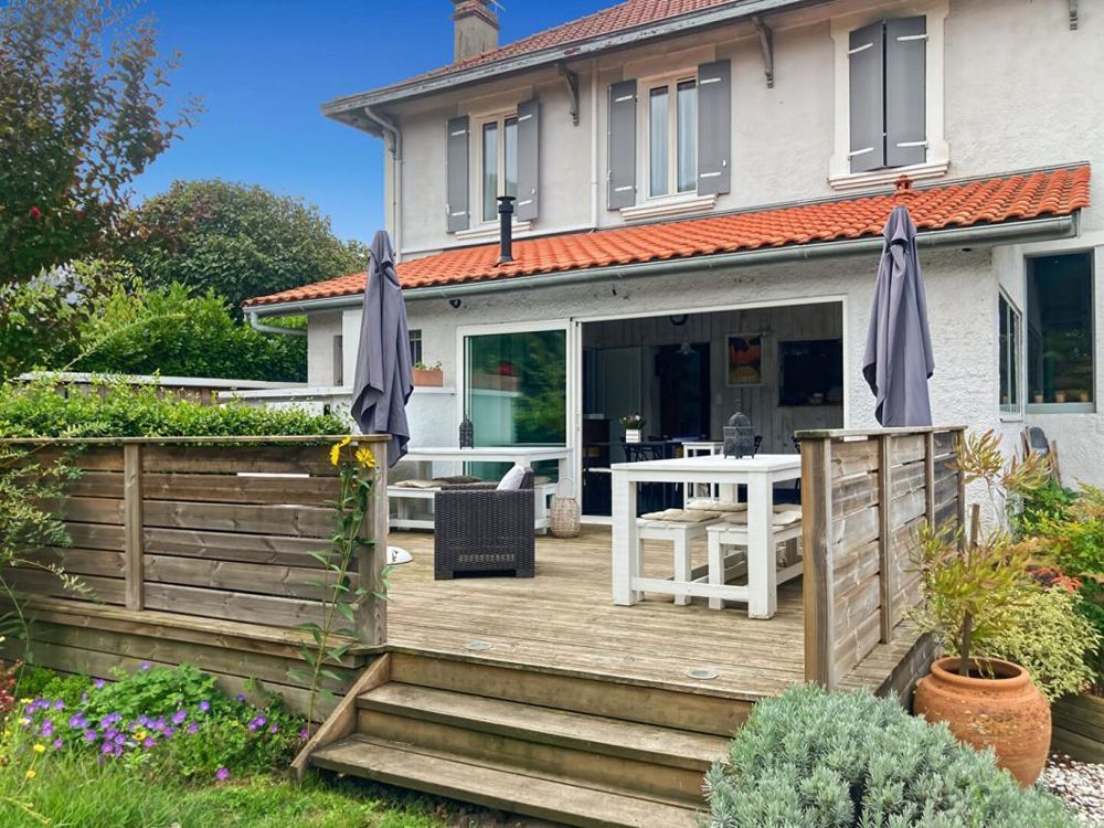 � vendre  Maison Gastes (40160)