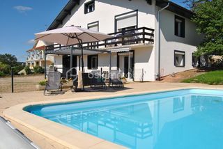  Maison � vendre 9 pi�ces 196 m�