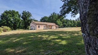  Propri�t�/ch�teau � vendre 5 pi�ces 115 m�