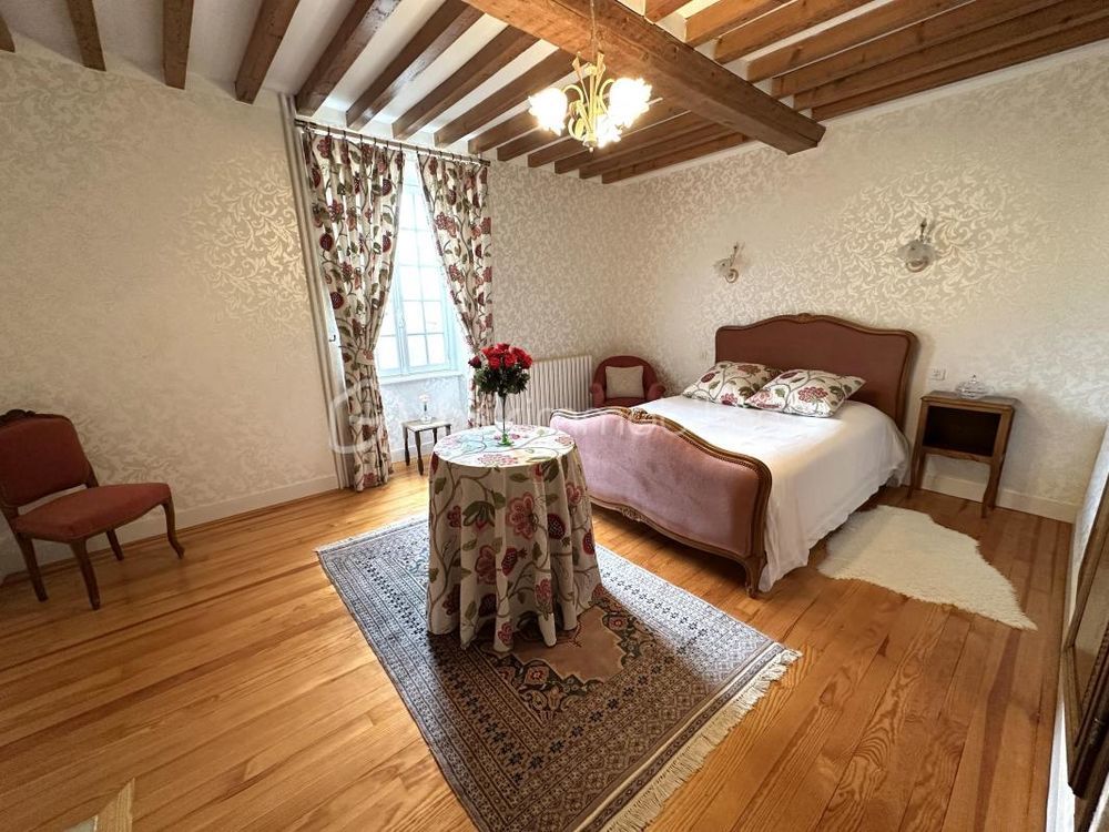 � vendre  Propri�t�/ch�teau Thaon (14610)