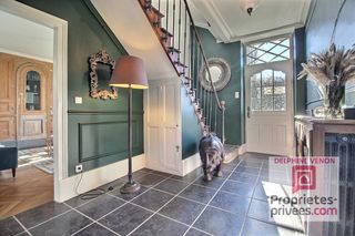  Propri�t�/ch�teau � vendre 8 pi�ces 280 m�