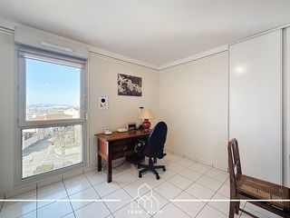  Appartement � vendre 4 pi�ces 77 m�