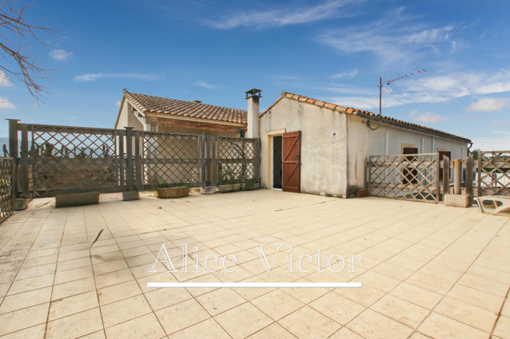 � vendre  Maison Aubagne (13400)