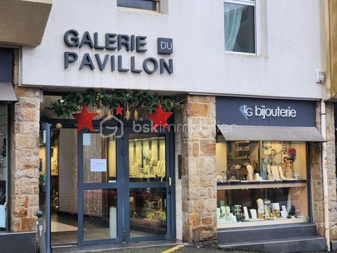 Fonds de commerce d'une bijouterie centre ville d'Auray 77000 56400 Auray