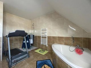  Maison � vendre 9 pi�ces 270 m�