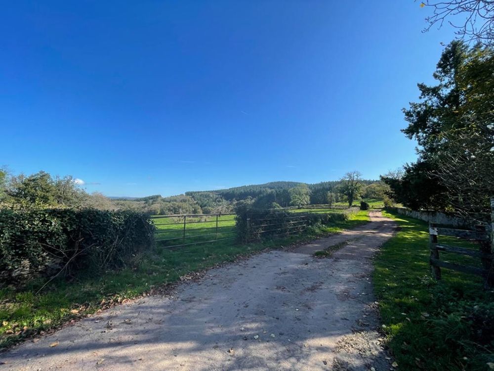 � vendre  Maison Saint-Martin-de-Salencey (71220)