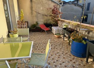  Immeuble � vendre 351 m�