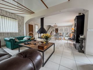  Propri�t�/ch�teau � vendre 6 pi�ces 167 m�