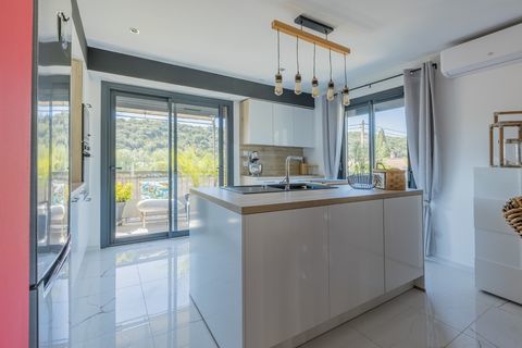   34460 Roquebrun � Maison + Logement ind�pendant � Piscine � Garage � Vue d�gag�e � Sous-sol � Potentiel locatif � Surface totale Maison - 5 pi�ce(s) - 111 m�