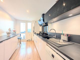  Appartement � vendre 4 pi�ces 73 m�