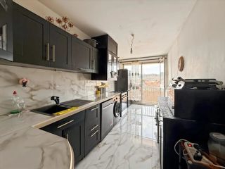  Appartement � vendre 4 pi�ces 81 m�