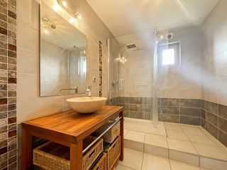  Maison � vendre 10 pi�ces 257 m�