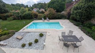  Maison � vendre 7 pi�ces 210 m�