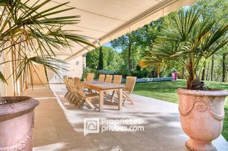  Propri�t�/ch�teau � vendre 10 pi�ces 330 m�