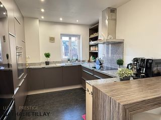  Appartement � vendre 4 pi�ces 106 m�