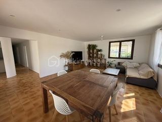  Villa � vendre 6 pi�ces 270 m�