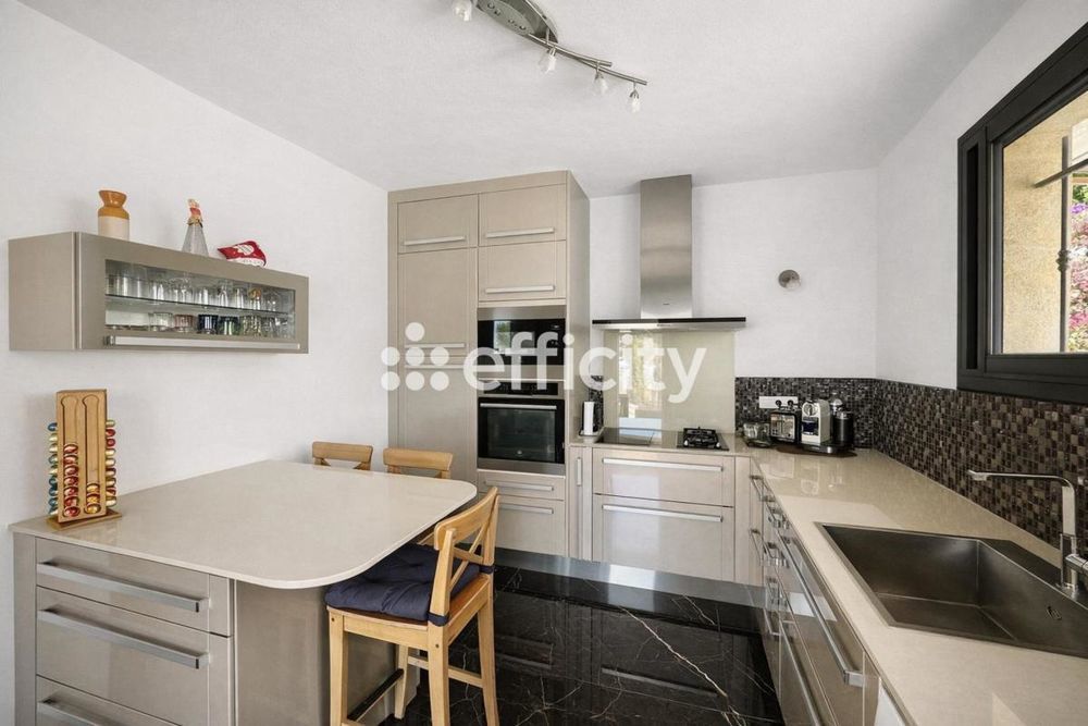 � vendre  Maison Toulon (83200)