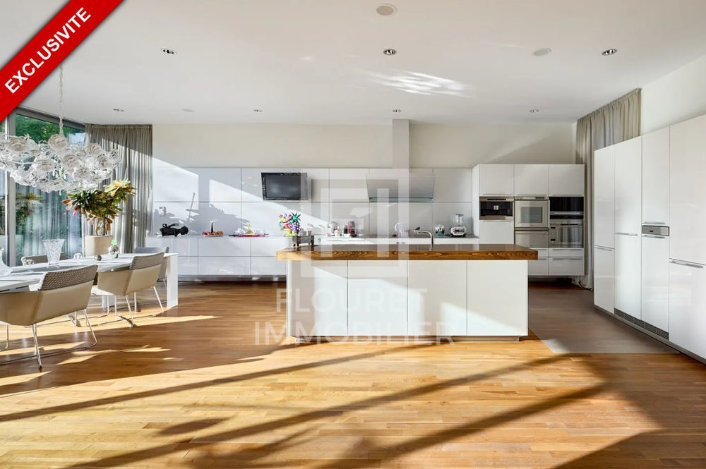 � vendre  Propri�t�/ch�teau Bullion (78830)