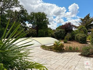  Maison � vendre 8 pi�ces 213 m�